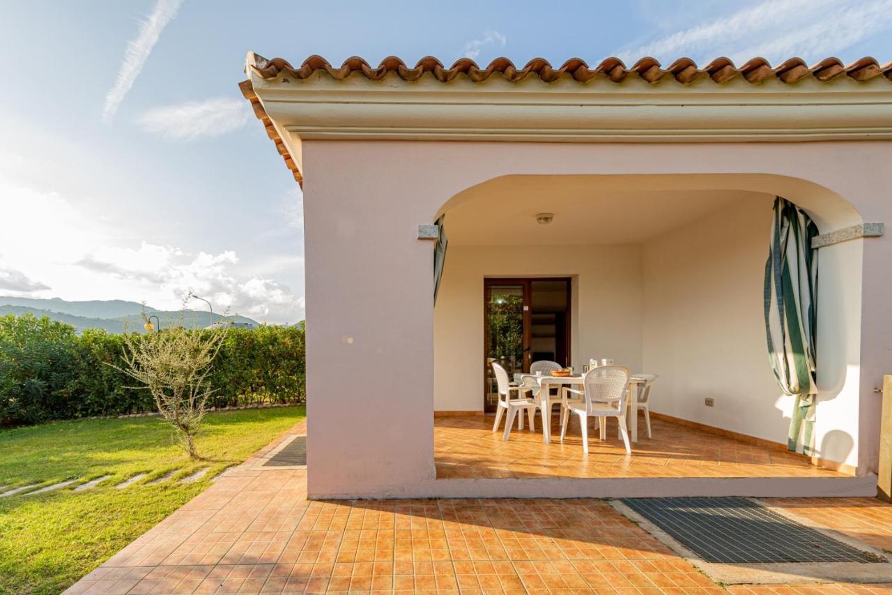 Appartamento Residenziale Trilocale 6 Posti Letto Via Sardegna San Teodoro San Teodoro (Sardinia) Exterior foto